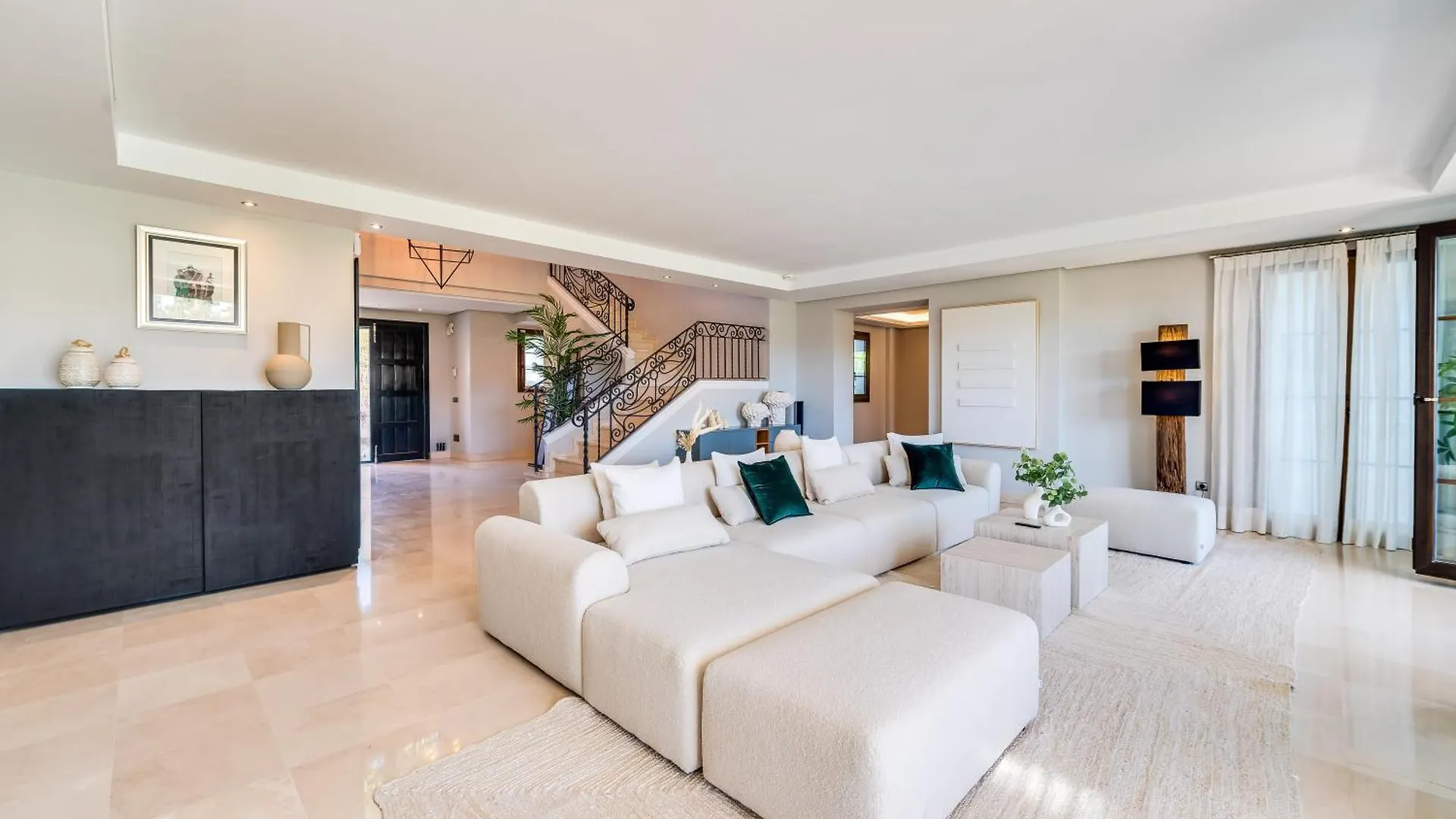 Vacation Marbella I Villa Milka, Frontline Golf, Giant Private Heated Pool, Close To High-End Restaurants, 8Min Puerto Banus, Cine Room